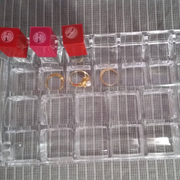 26 Compartment Clear Heavy Acrylic Lipstick/Jewelry Tray 8.5"x 5" - Picture 1 of 7